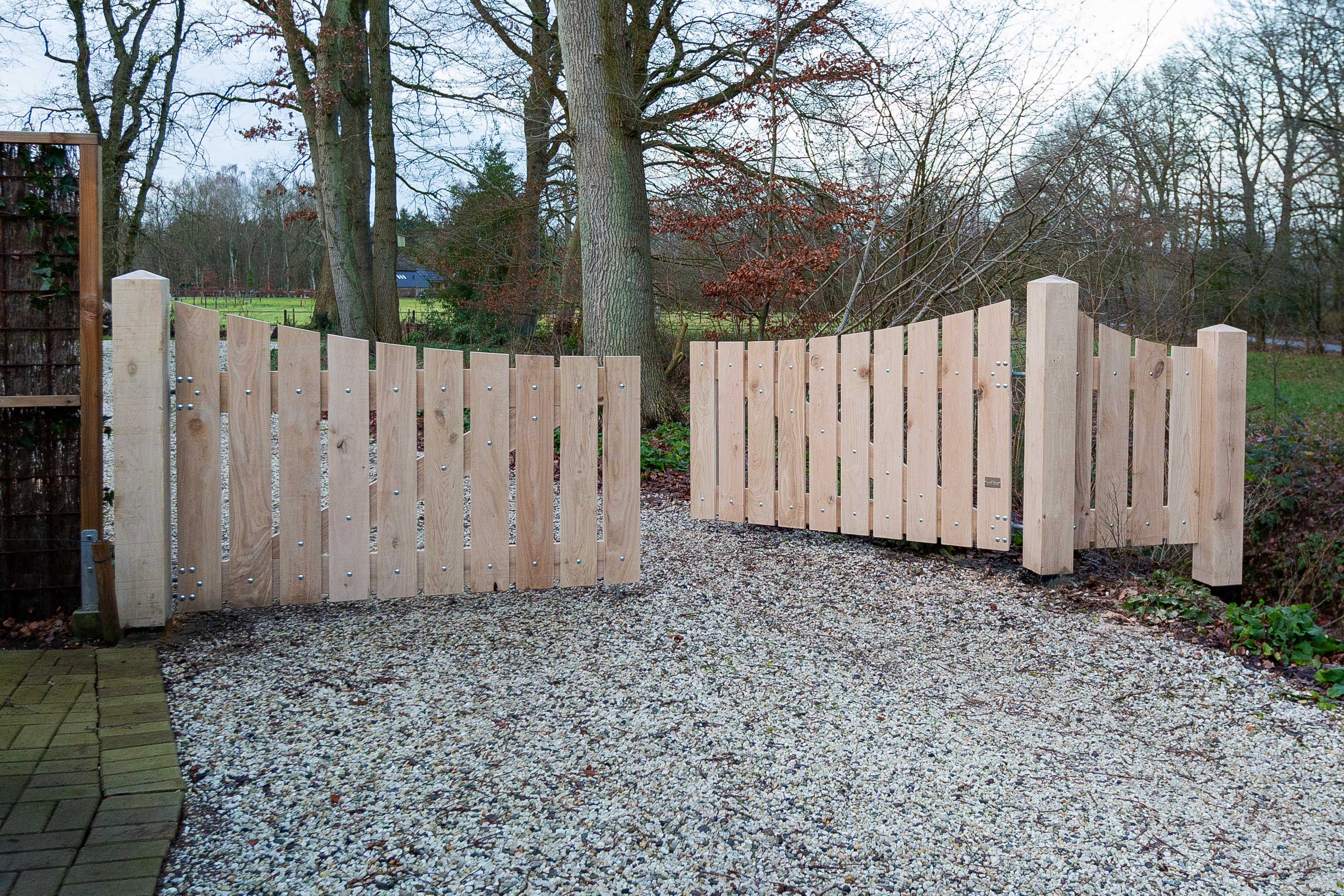Fonetiek solo Oceanië Royal Fence - Tuinhek van hout, speciaal voor jou op maat gemaakt - Royal  Fence | houten hekken en houten poorten