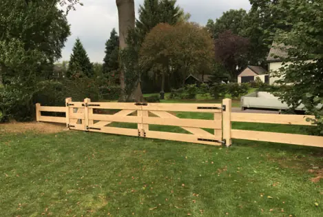 Voorbeeld 15: Boeren landhek eikenhout