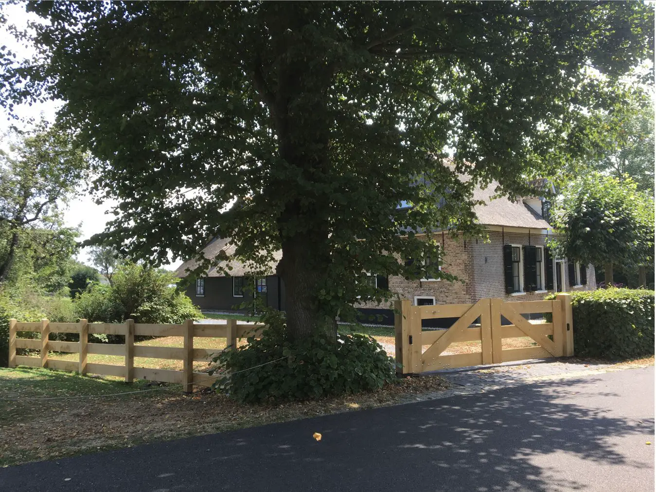 Voorbeeld 18: Eikenhouten landhek