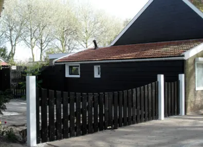 Voorbeeld 17: Eikenhouten poorten